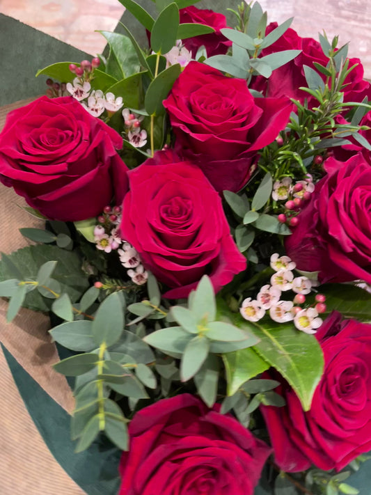 Valentines Bouquet - Classic Love L